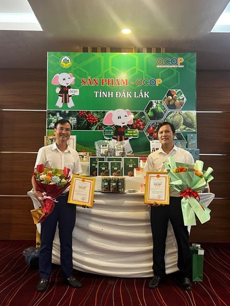 Nấm mèo Thành Đồng và Nấm linh chi Thành Đồng (Công ty Cổ phần Thực phẩm xanh Thành Đồng) đạt OCOP 4 sao cấp tỉnh.